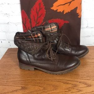 Rock & Candy Quilted Plaid lined Fall Boots 10